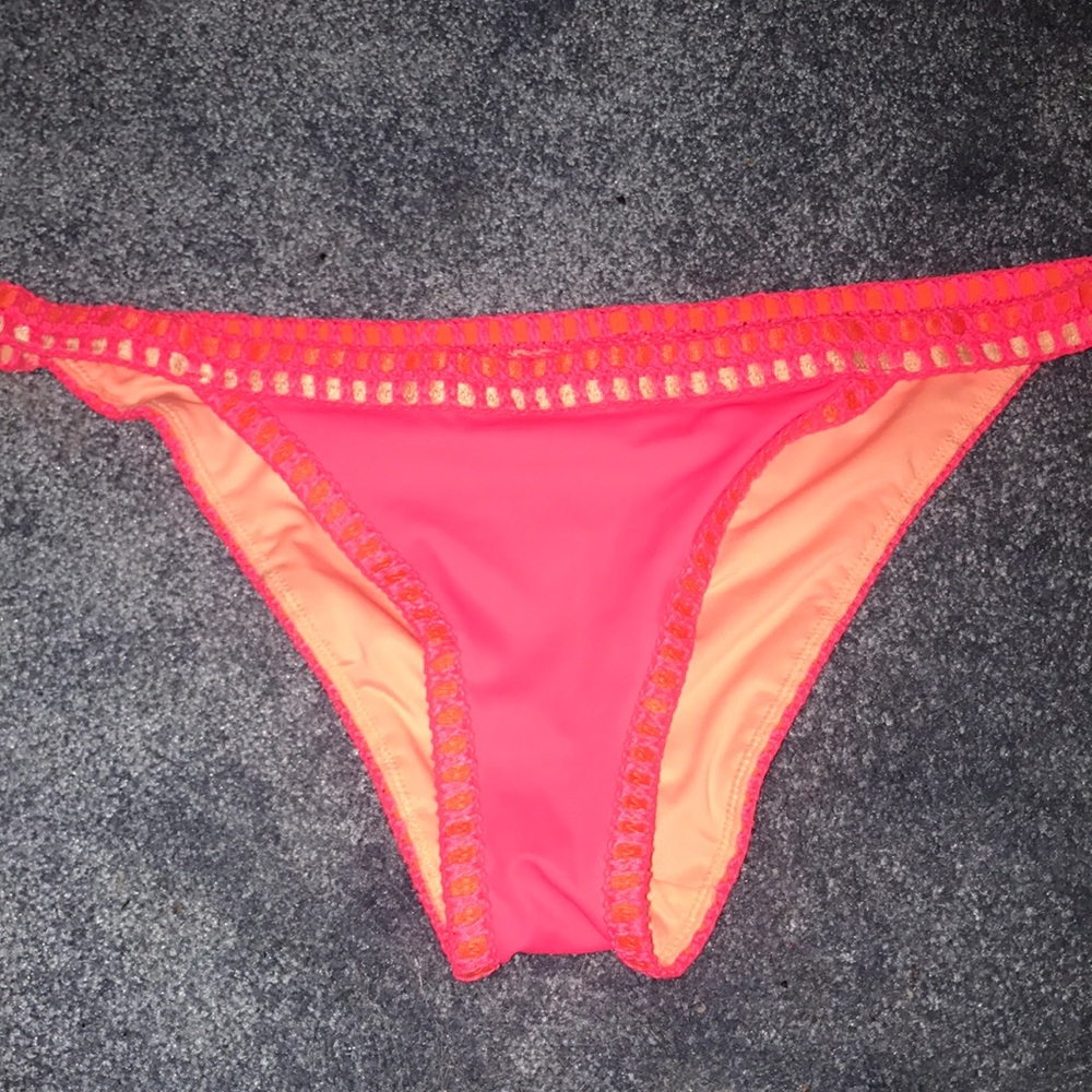 VS Crochet Bikini Bottoms